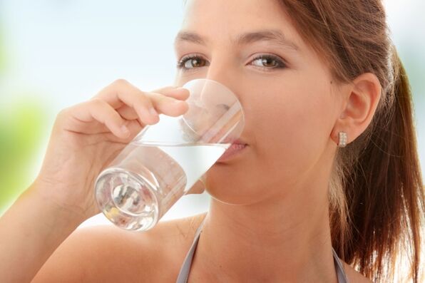 the water regime helps to lose weight
